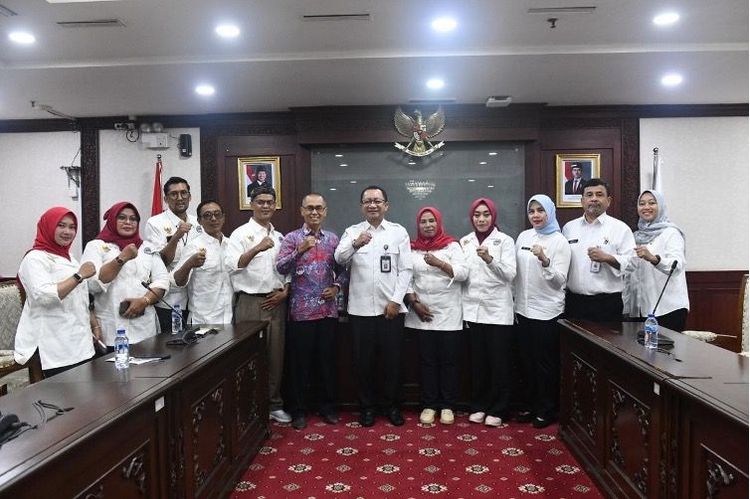 Sekjen Kemendes PDT Terima Audiensi PPDI, Bahas HUT ke-26 dan Rakernas Perangkat Desa